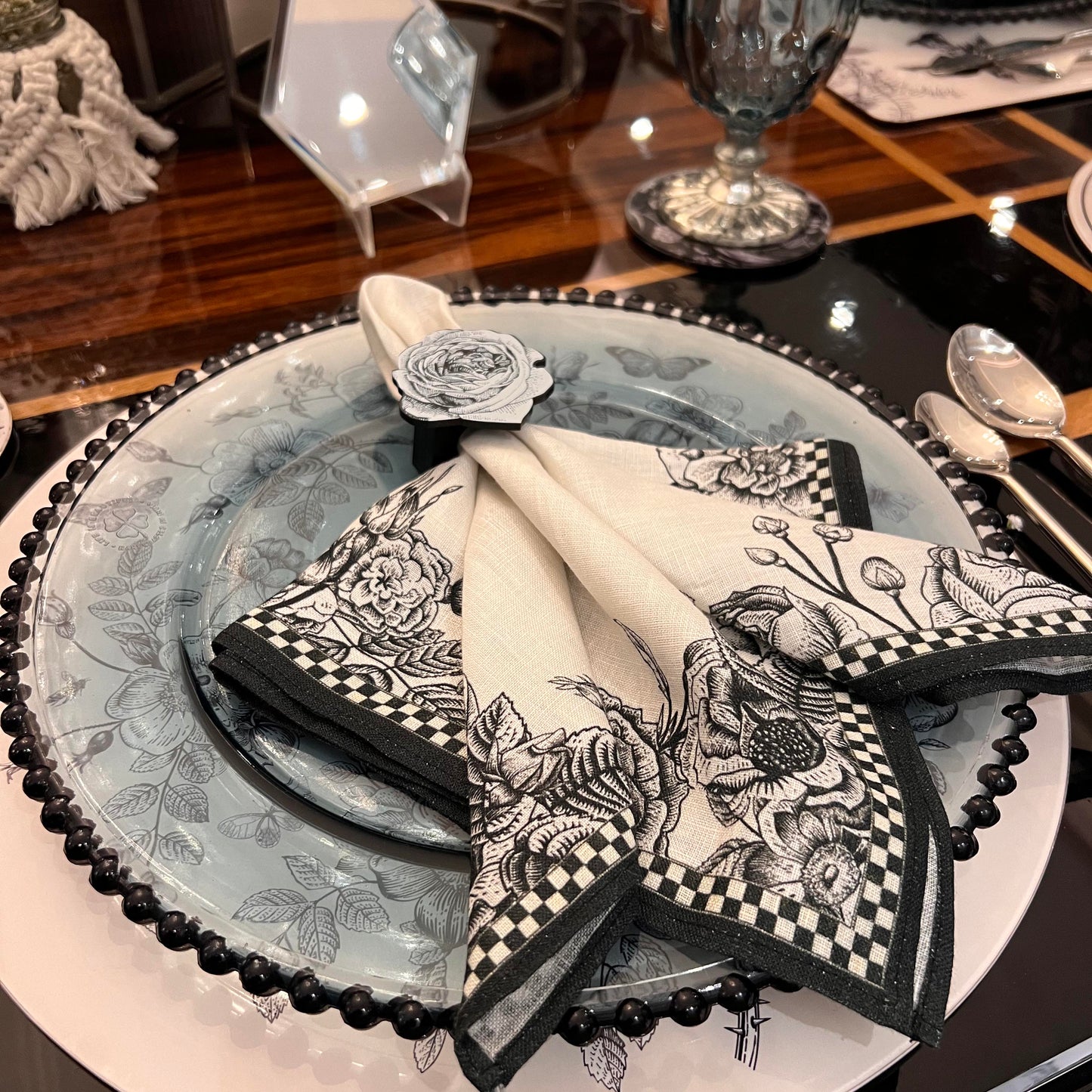 Napkin Sets - Flora & Fauna Rose Rings (Set of 4)