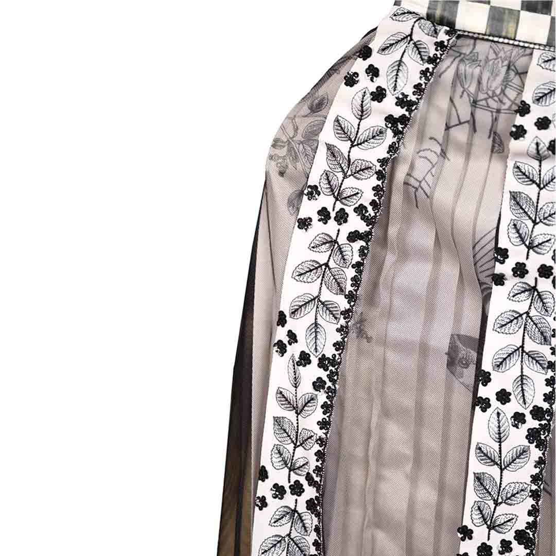 Flora & Fauna - Frill Layered Pannels