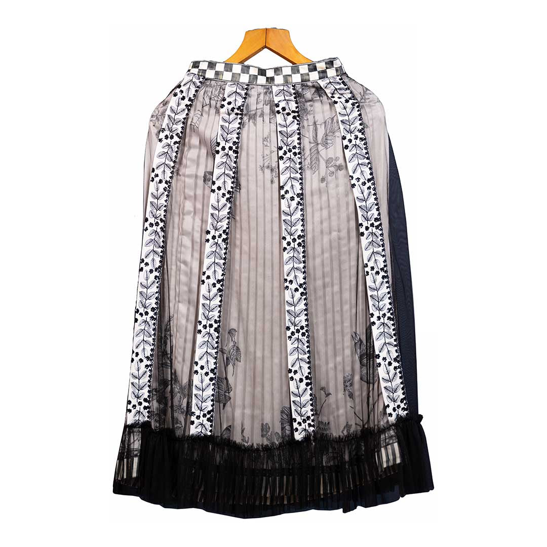 Flora & Fauna - Frill Layered Pannels