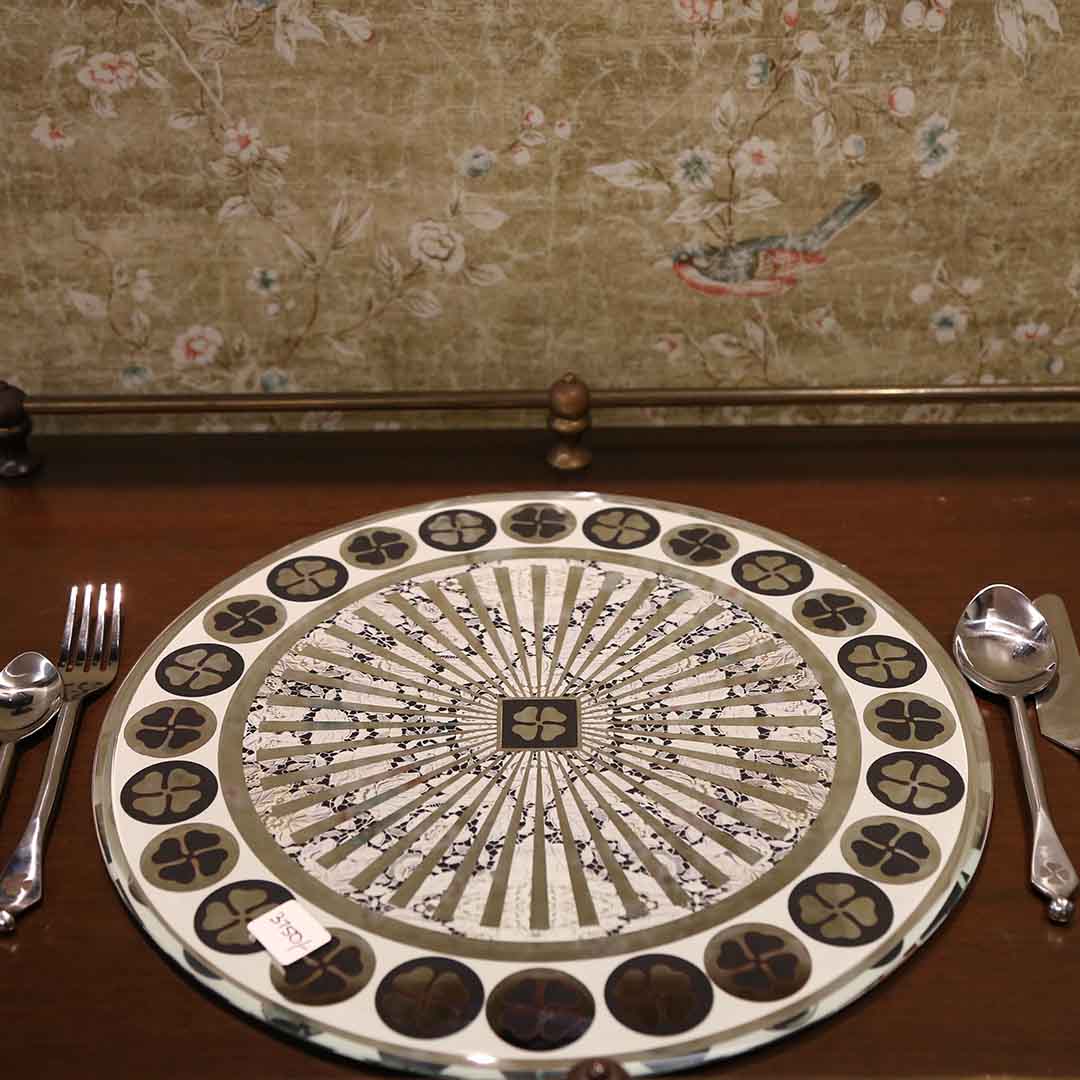 Platters - Signature Black Beauty Round