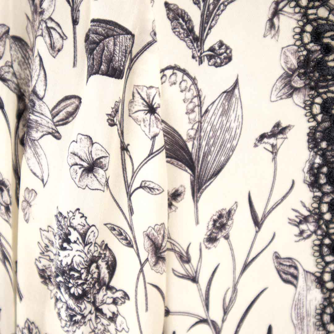 Flora & Fauna - Broad Lace Cape