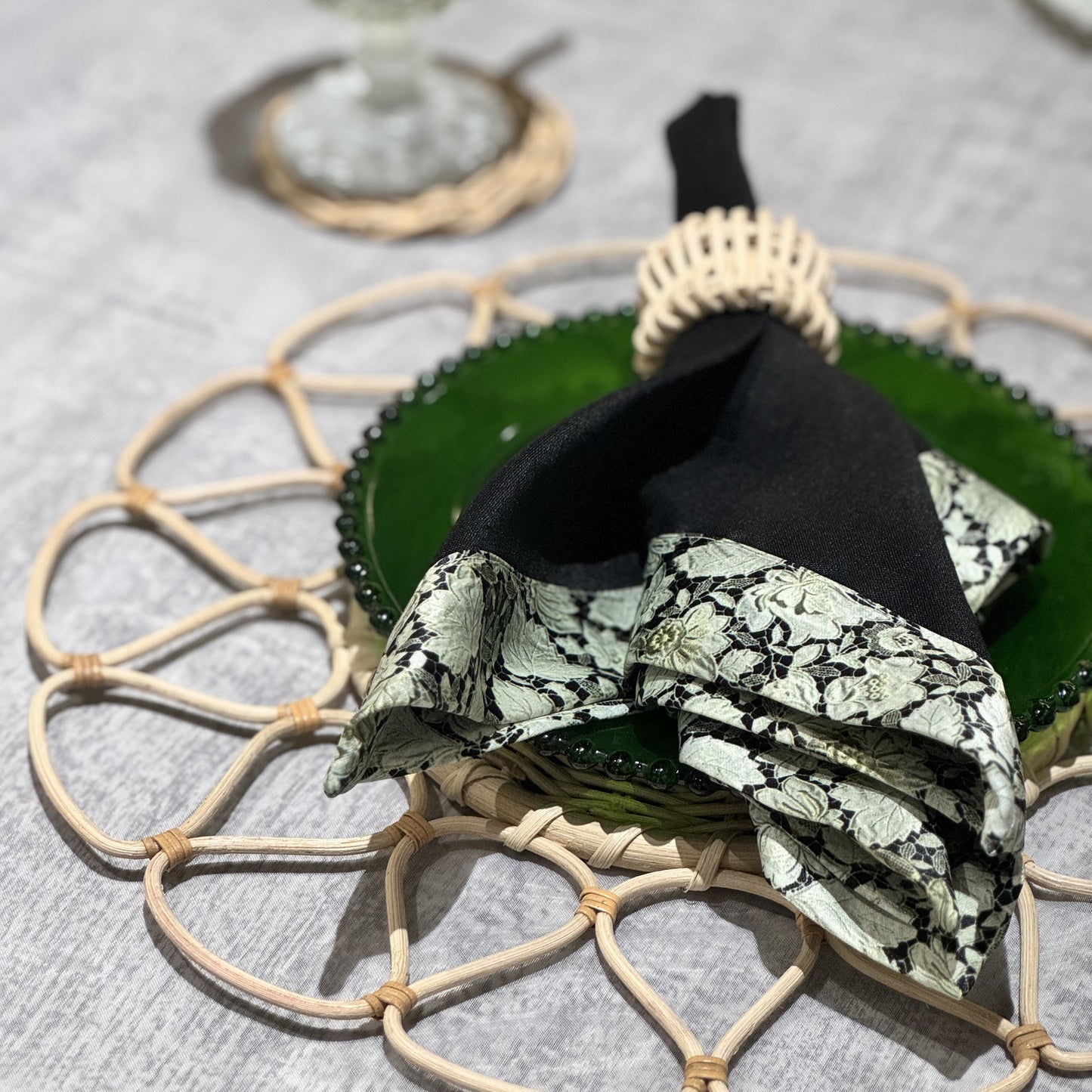 Napkin Sets - Signature Black Beauty Dinner (Set of 4)