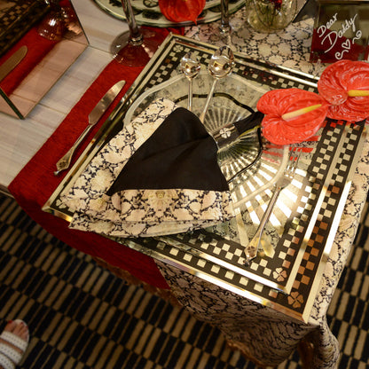 Napkin Sets - Signature Black Beauty Dinner (Set of 4)