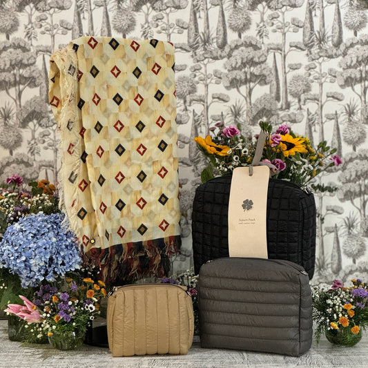 Wander & Wrap Hamper