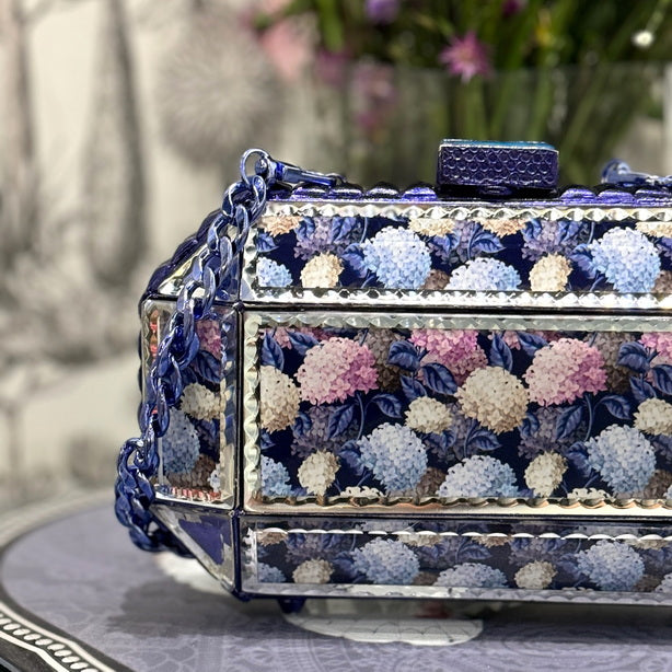 Prismatic Mirror Clutch – Hydrangea Bloom