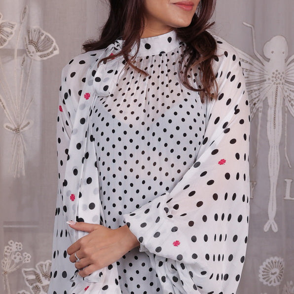 Polka dot - Raglan Gathered Sleeves White Top