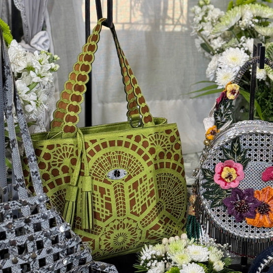 Paper Doily – Green & Brown